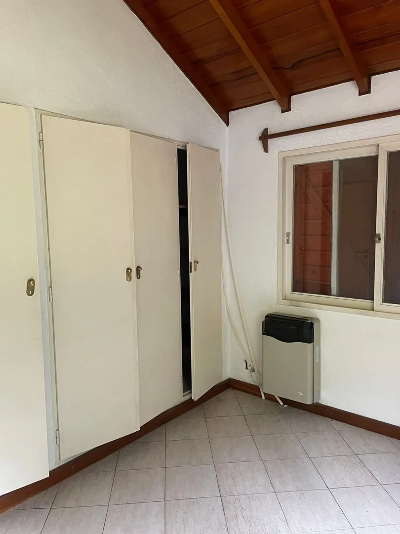 Casa En Venta En Moron En Country Club El Potrero