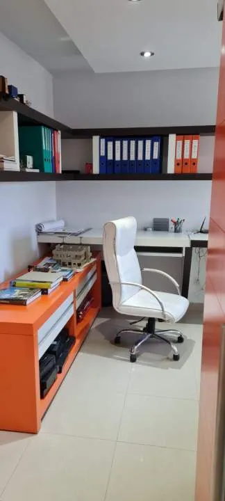 En Pinamar | OFICINA + COCHERA