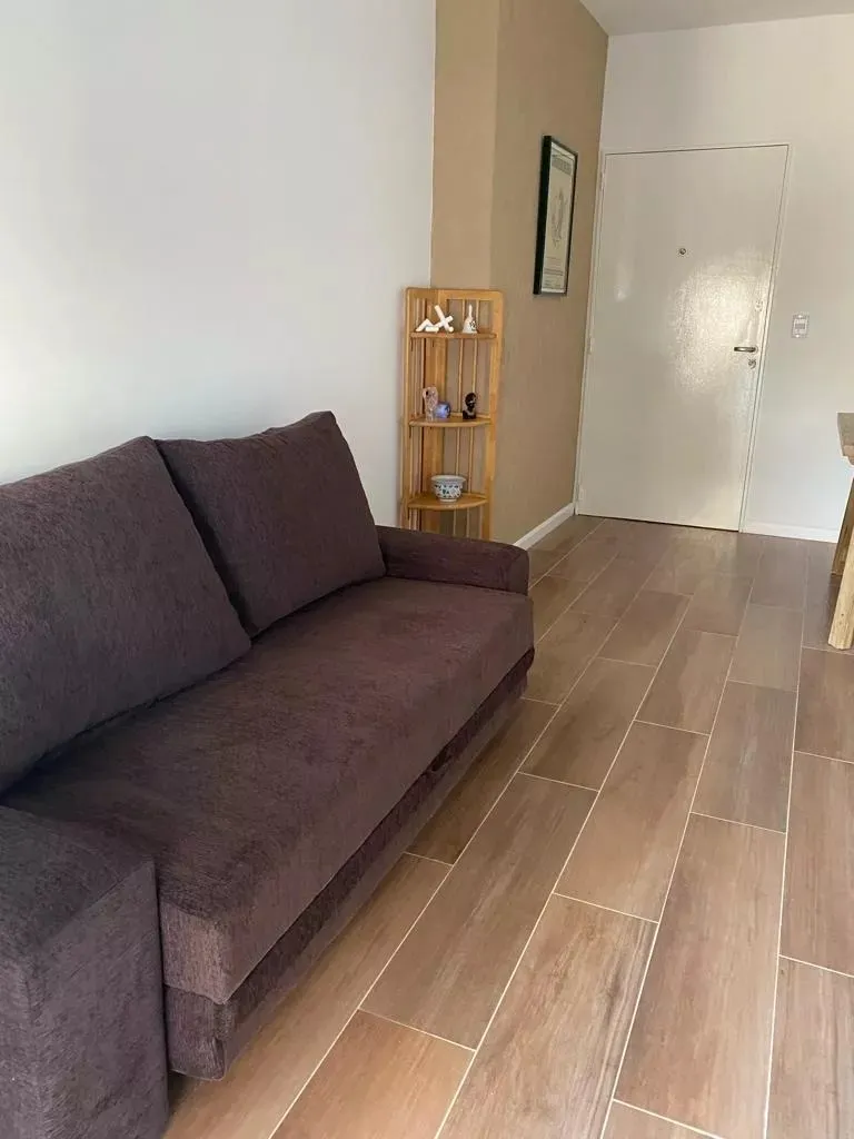 Dos Ambientes Con Balcón