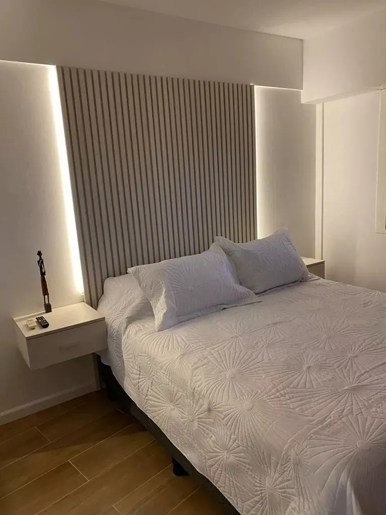 Dos Ambientes Con Balcón