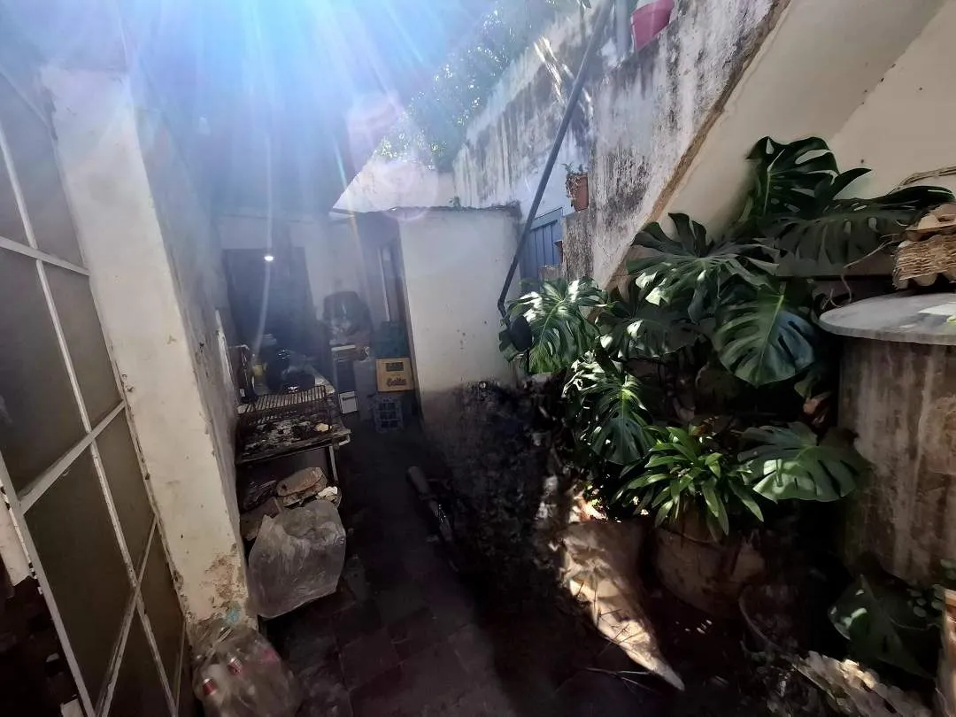 CALLE BUENOS AIRES AL 1200-CASA-VENTA-RECICLAR
