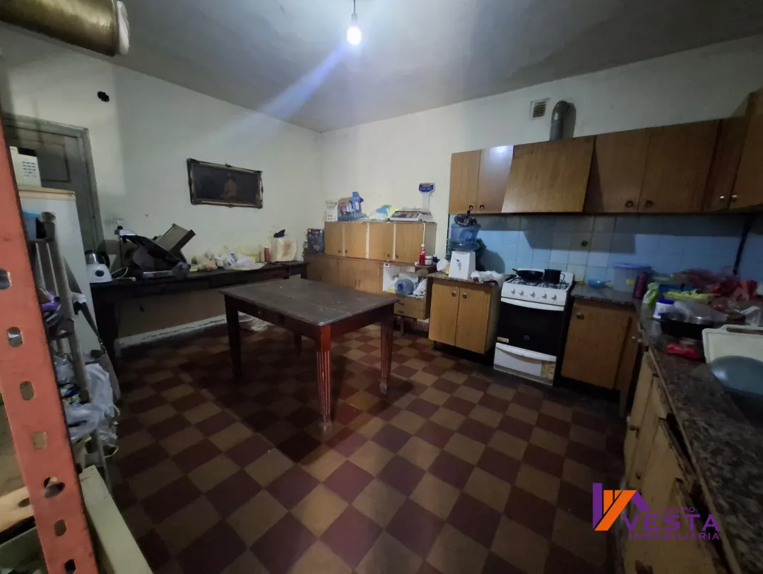 CALLE BUENOS AIRES AL 1200-CASA-VENTA-RECICLAR