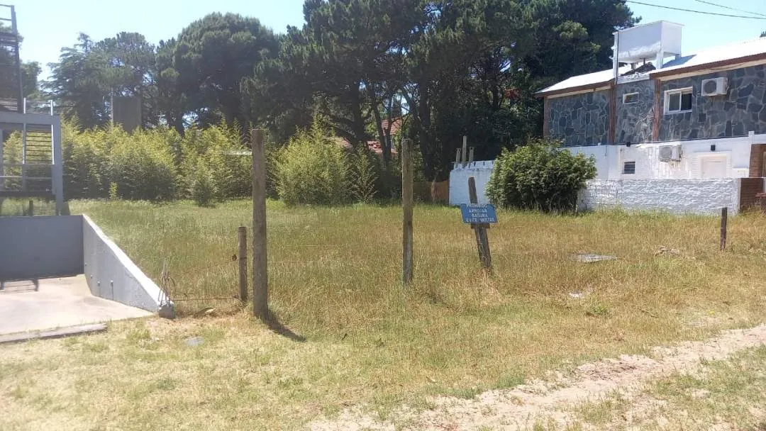 En Valeria del Mar | Espacioso Lote Multifamiliar - A1