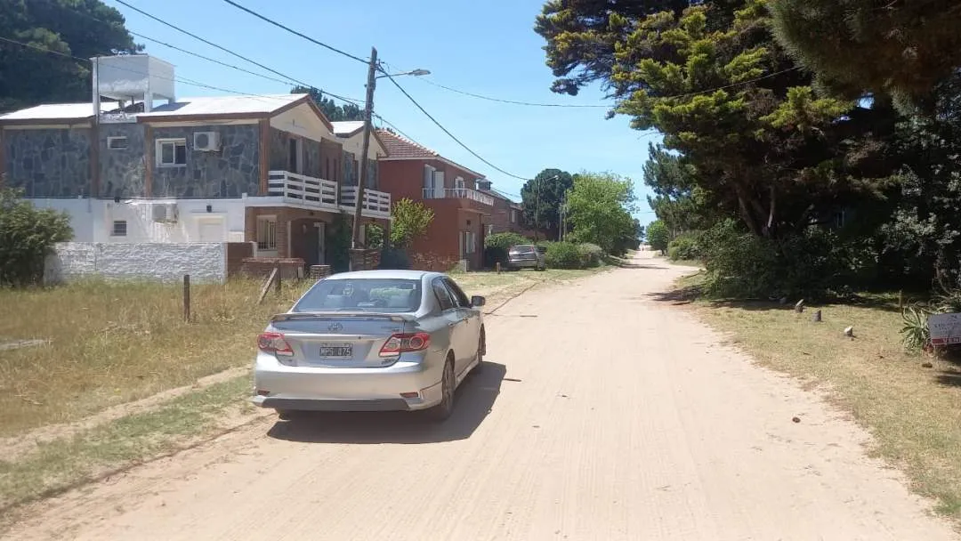 En Valeria del Mar | Espacioso Lote Multifamiliar - A1