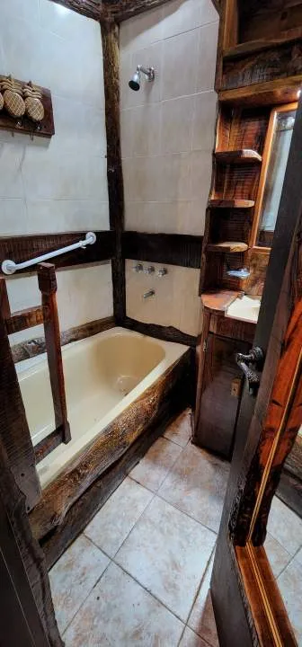 Casa estilo Cabaña-Única en Lote-Gas Natural