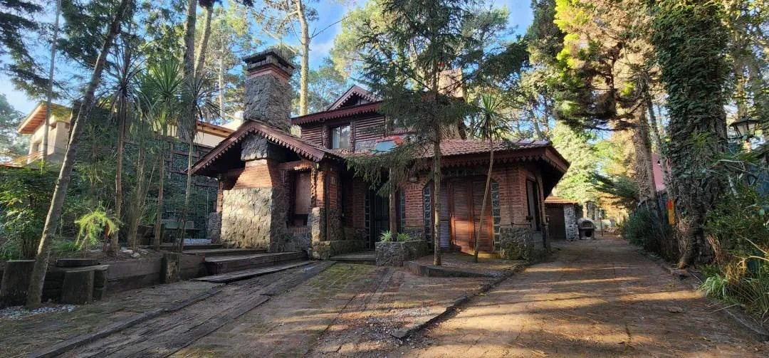 Casa estilo Cabaña-Única en Lote-Gas Natural