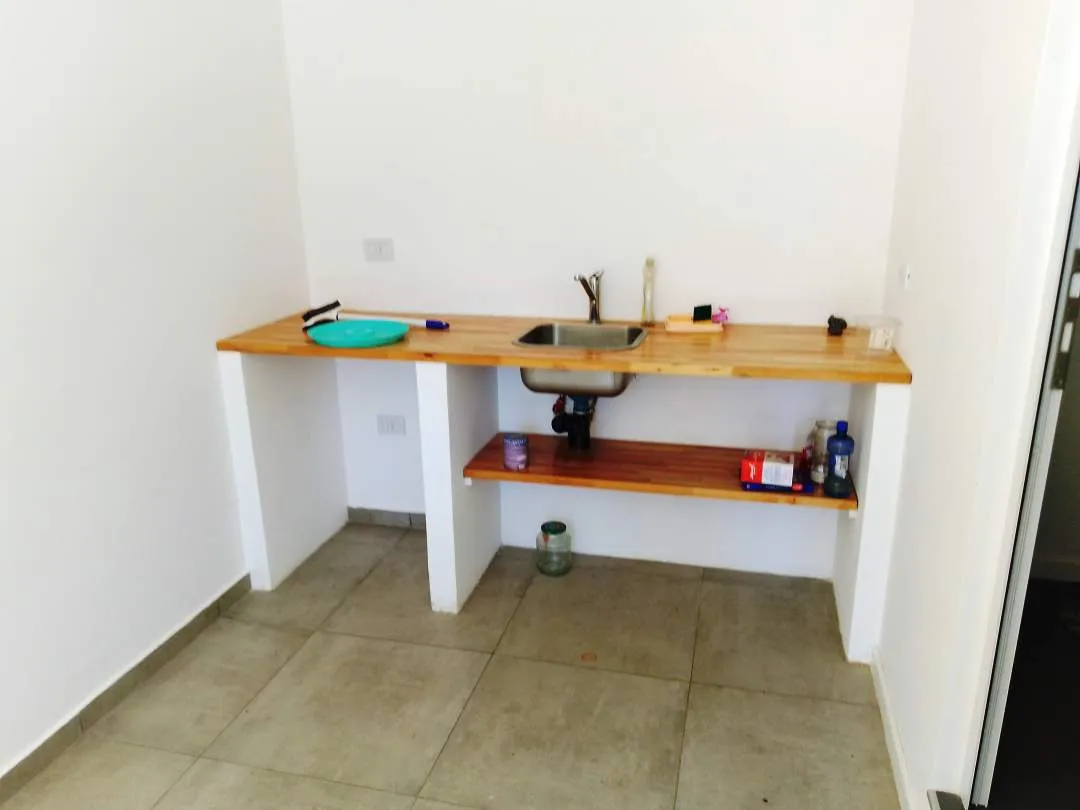 En Pinamar | Local  grande sobre Av. Bunge - A1-