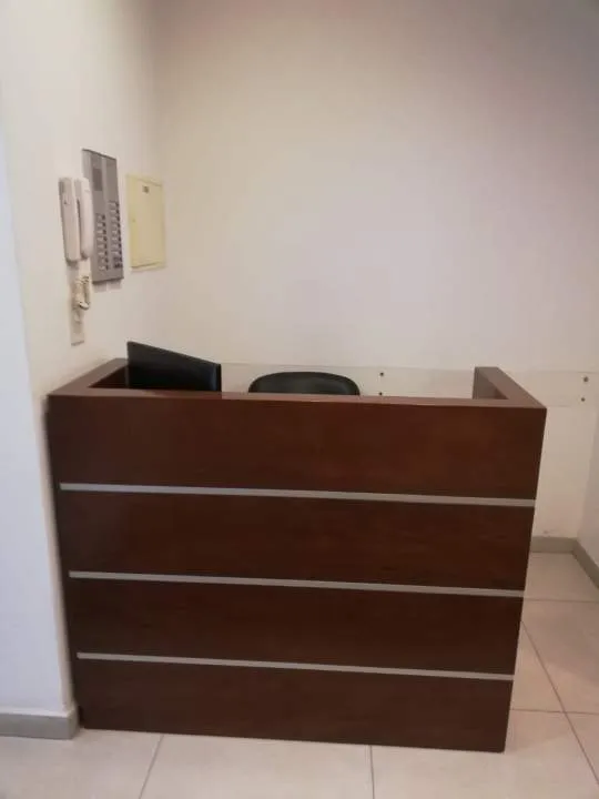 Excelente oficina 4 ambientes moderna, luminosa y con acceso 24/7.
