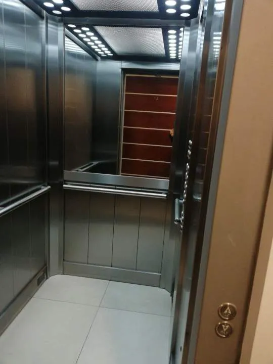 Excelente oficina 4 ambientes moderna, luminosa y con acceso 24/7.