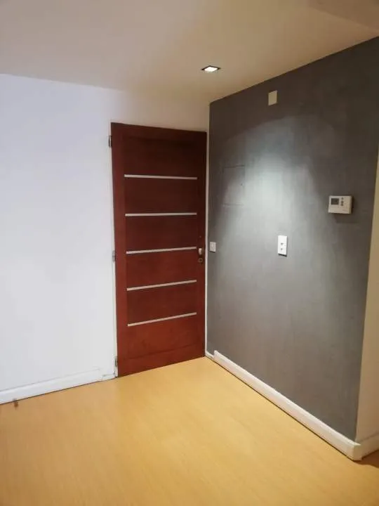 Excelente oficina 4 ambientes moderna, luminosa y con acceso 24/7.