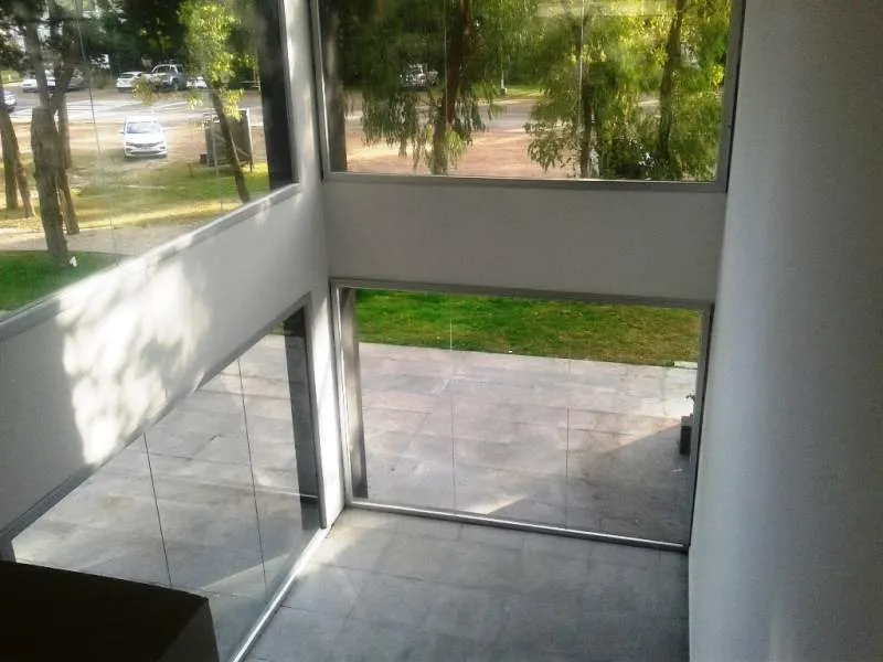 En Pinamar | Local a estrenar sobre Av. Bunge -