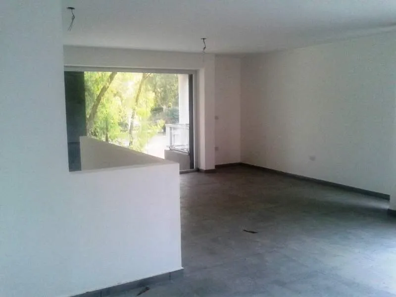En Pinamar | Local a estrenar sobre Av. Bunge -