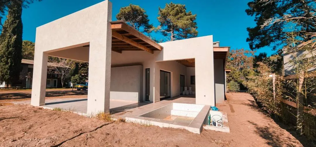 Casa Moderna 3 DORM En Costa Del Este - A ESTRENAR!