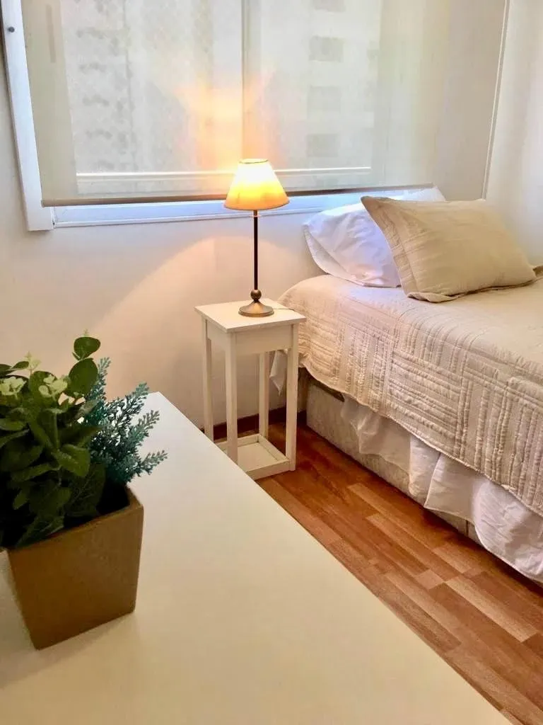 Cuatro Dormitorios Dos Baños Con Cochera, Balcón Y Amenities