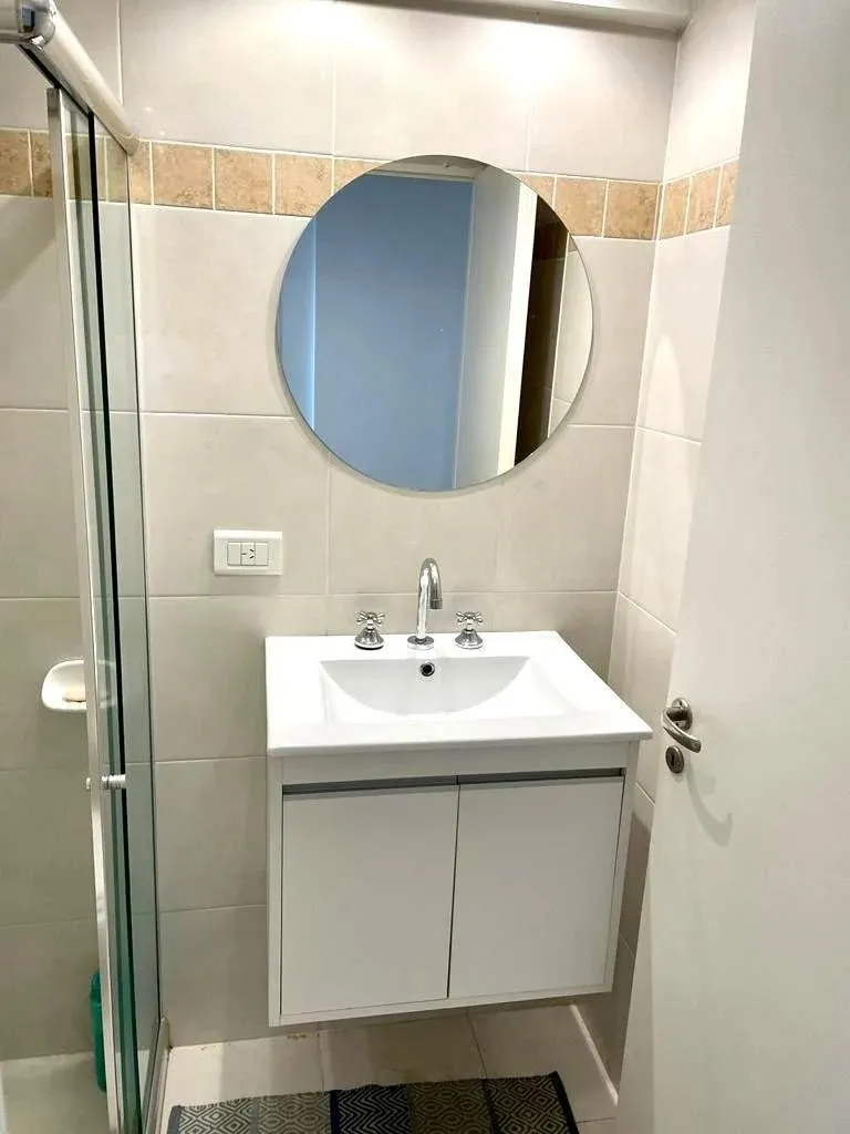 Cuatro Dormitorios Dos Baños Con Cochera, Balcón Y Amenities