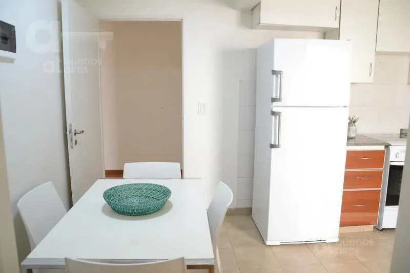 Cuatro Dormitorios Dos Baños Con Cochera, Balcón Y Amenities