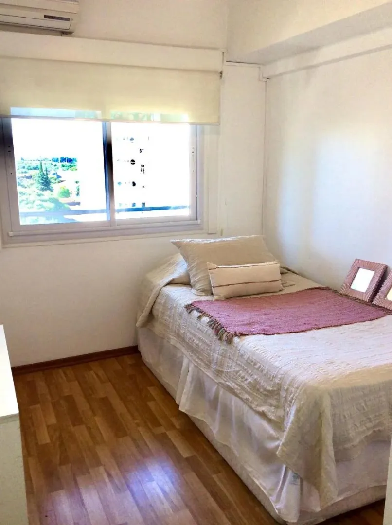 Cuatro Dormitorios Dos Baños Con Cochera, Balcón Y Amenities