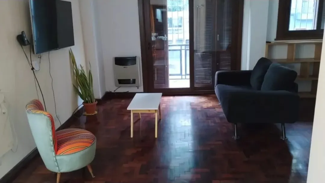Departamento Tres Ambientes Con Balcón
