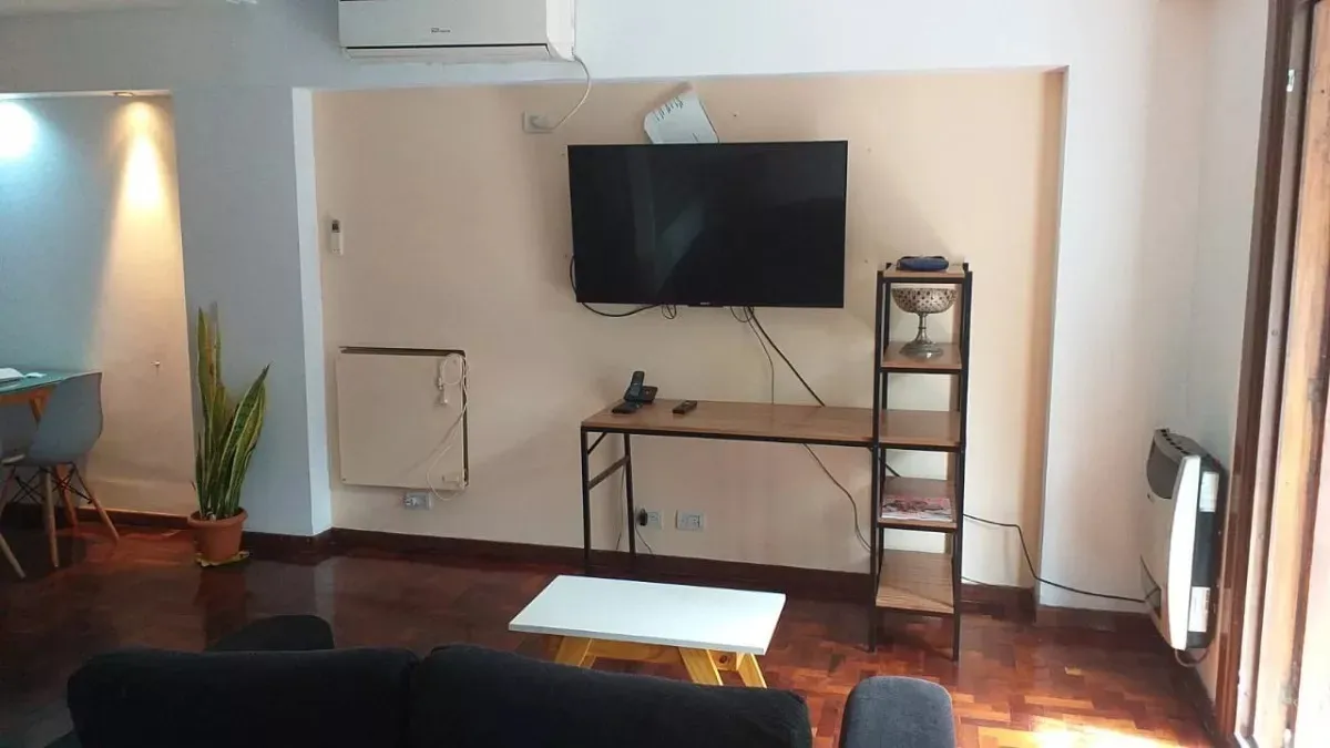 Departamento Tres Ambientes Con Balcón