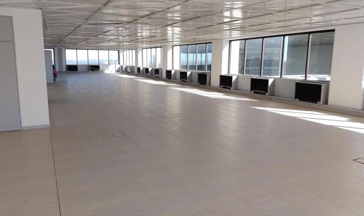 Oficina Comercial - Semipiso - Catalinas