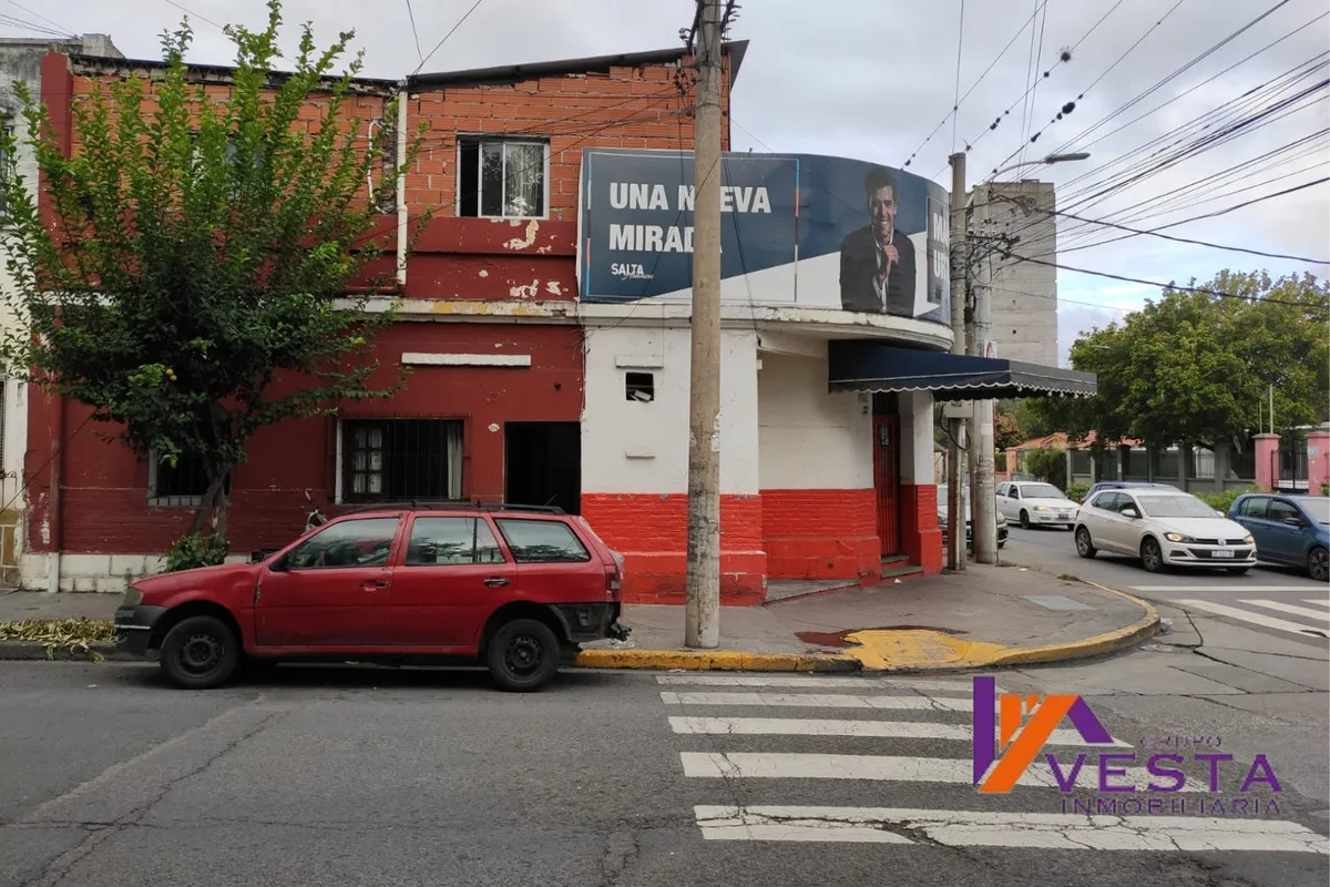 Avenida Entre Rios Al 1000-casa (ph)-venta