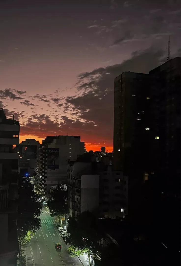 Departamento Cuatro Ambientes Con Balcón