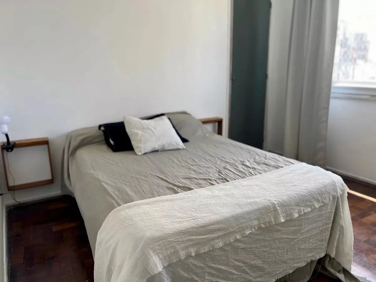 Departamento Cuatro Ambientes Con Balcón