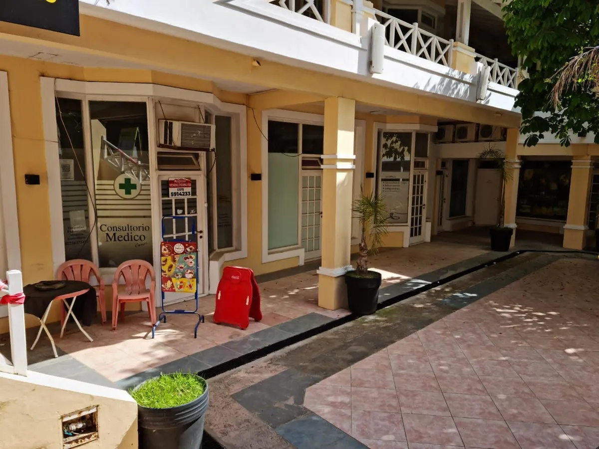 Cariló | Galeria Los Avellanos - Local comercial-