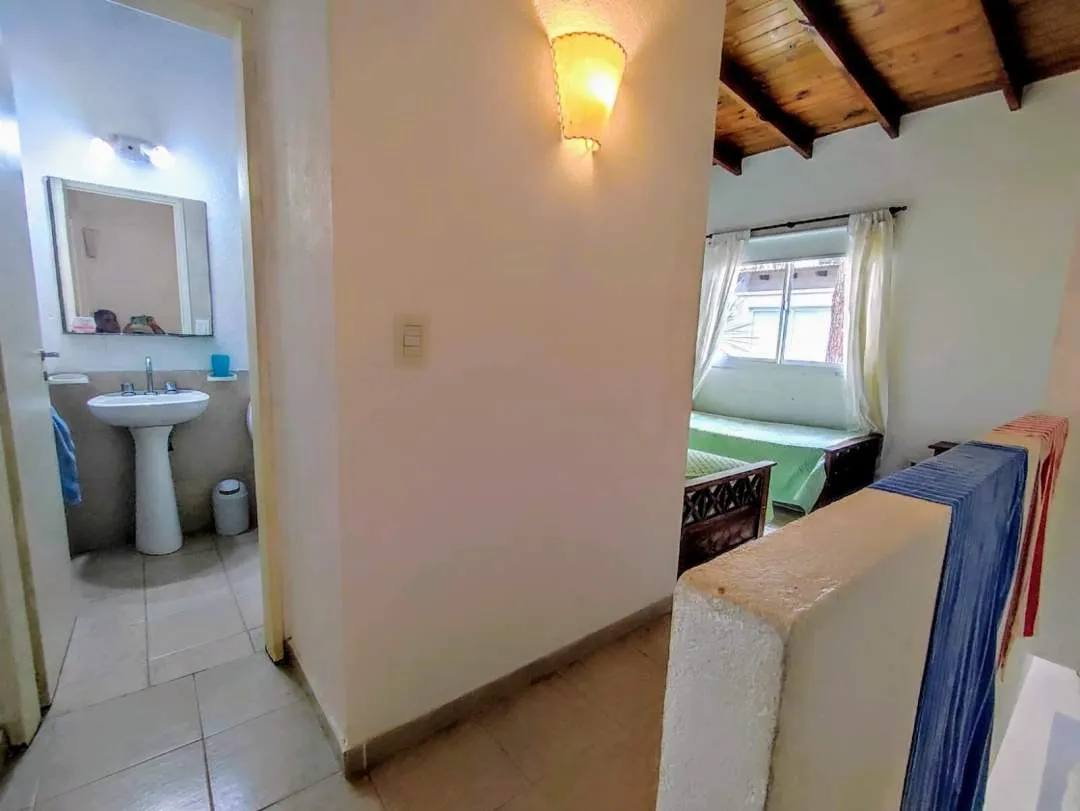 En Pinamar | Confortable dúplex con patio