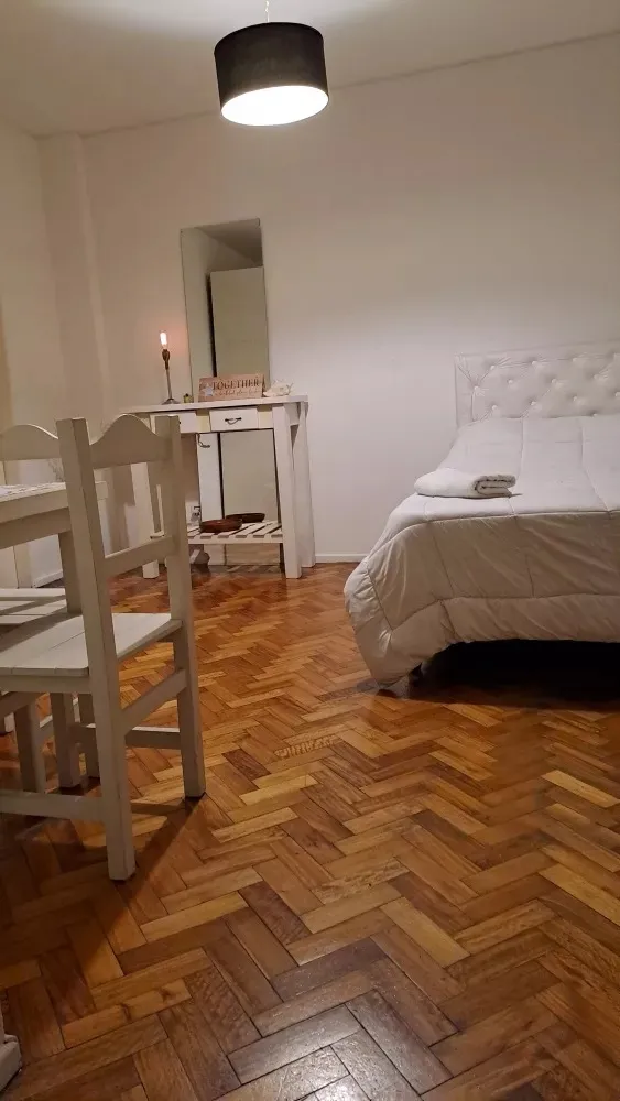 Amplio Departamento En Recoleta