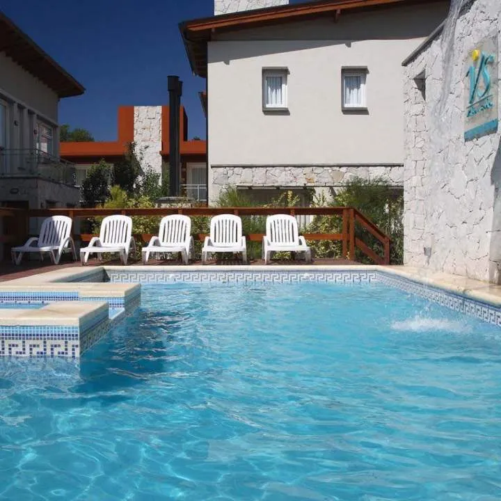 En Valeria del Mar | Dúplex a pasitos del mar! A1.- Libre de gastos.-