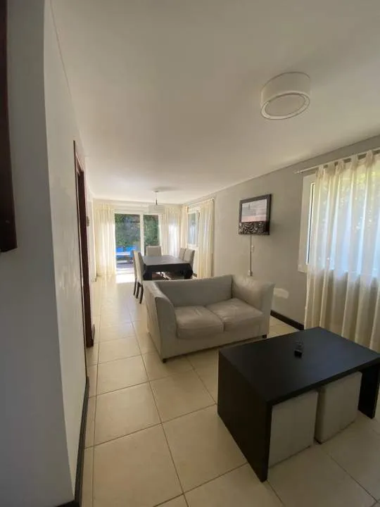 En Valeria del Mar | Dúplex a pasitos del mar! A1.- Libre de gastos.-
