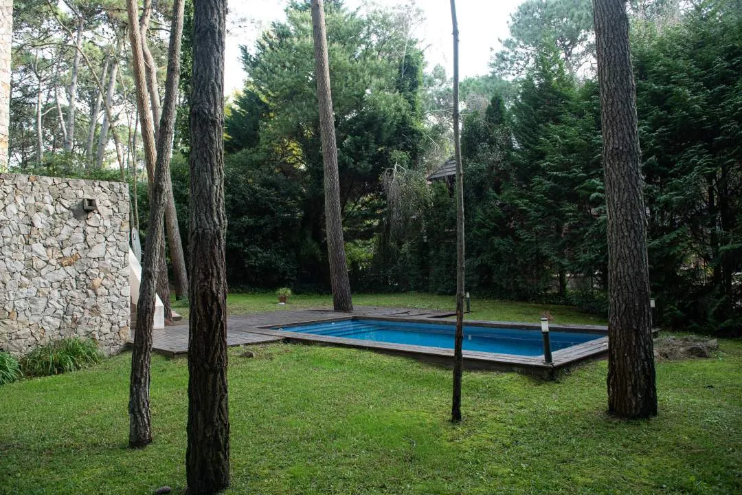 En Cariló | Casa Ñandú y Ciprés