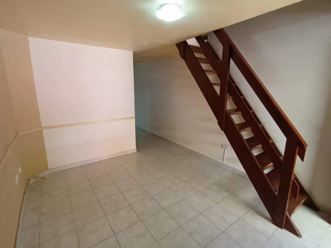481 - VENDE DUPLEX 4 AMBIENTES