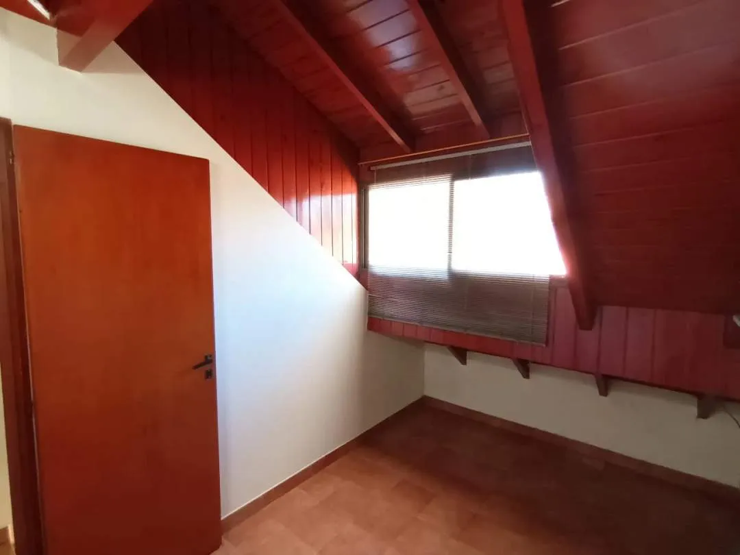 481 - VENDE DUPLEX 4 AMBIENTES