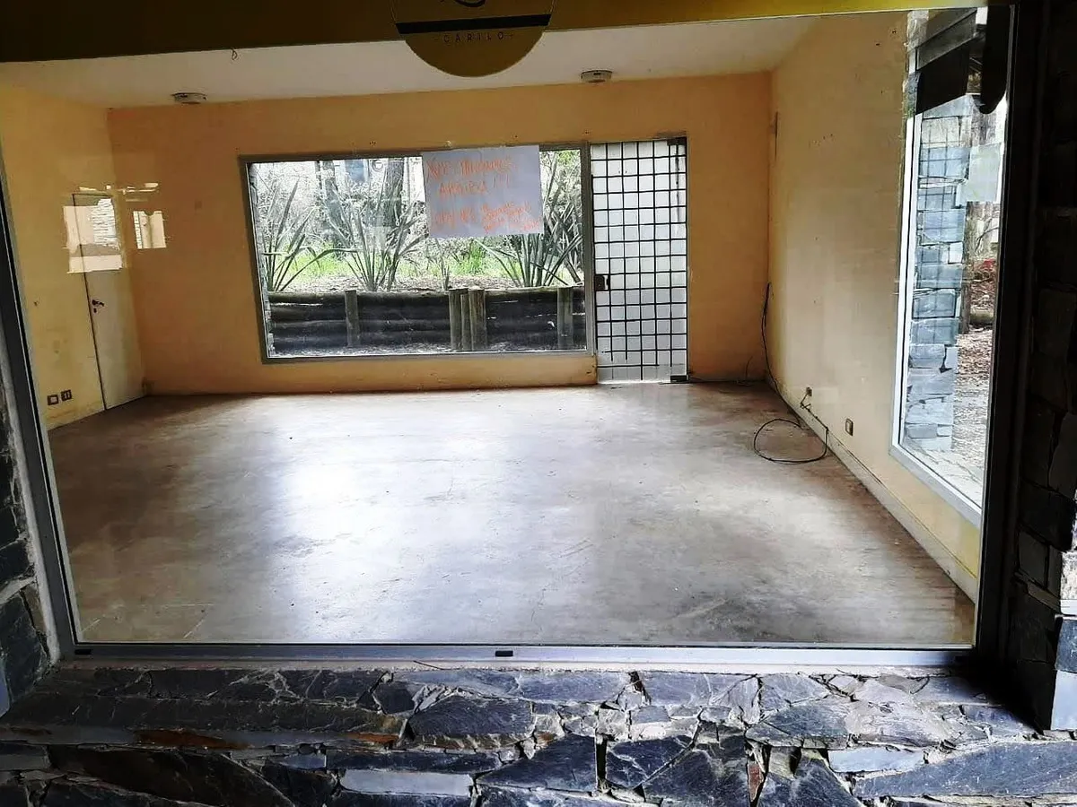 En Cariló | Local en Galería Los tipales -U4-