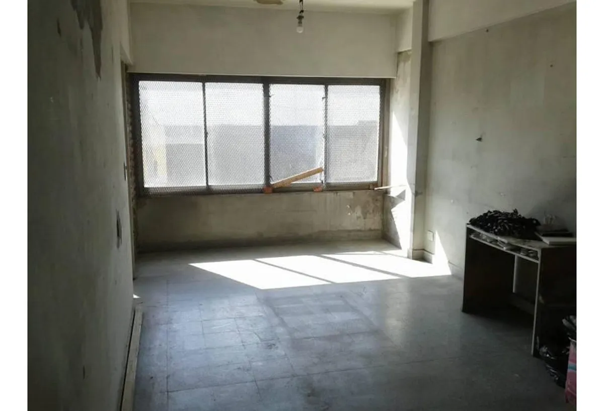 Oportunidad Oficina/deposito. Zona Pompeya
