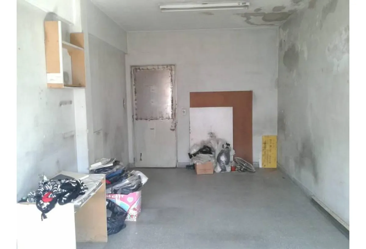 Oportunidad Oficina/deposito. Zona Pompeya