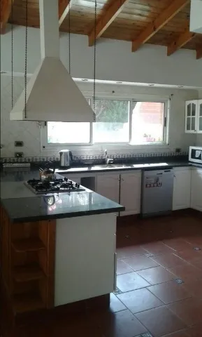 Alquiler Temporal De Chalet En Country En Pilar