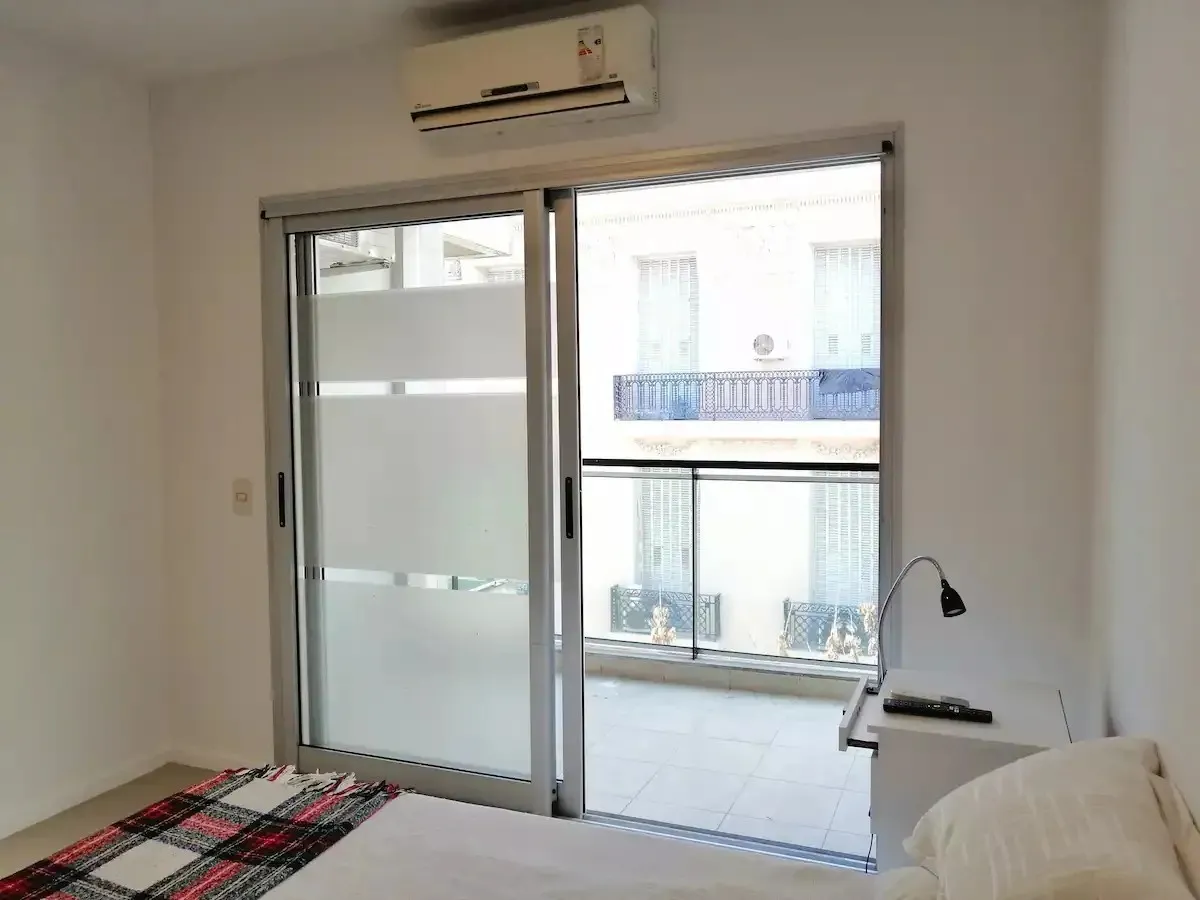 Monoambiente Con Balcón Y Cochera