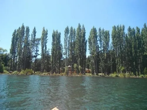 En Chubut | Hostería Frente al lago Epuyén