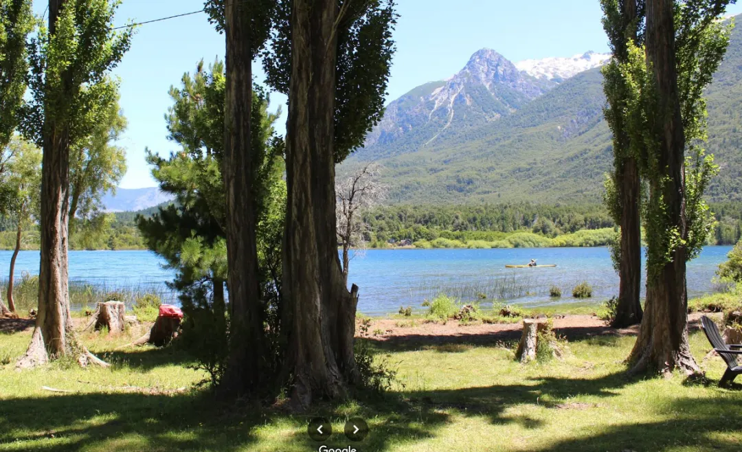 En Chubut | Hostería Frente al lago Epuyén