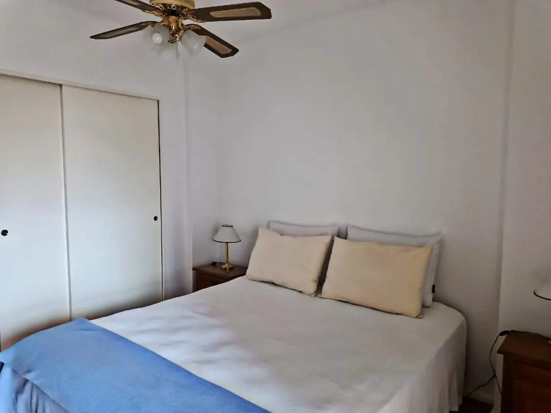 2 ambientes con cocina separada y balcon con vista abierta, seguridad 24hs.