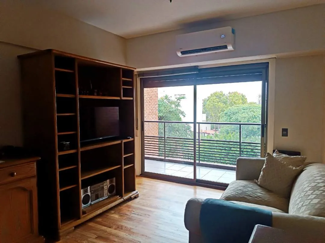 2 ambientes con cocina separada y balcon con vista abierta, seguridad 24hs.