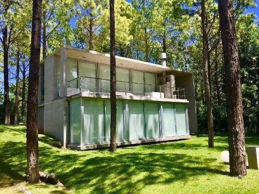 En Cariló | Pino, Confortable casa en pleno bosque! A1.-