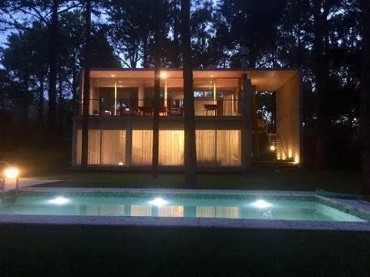 En Cariló | Pino, Confortable casa en pleno bosque! A1.-
