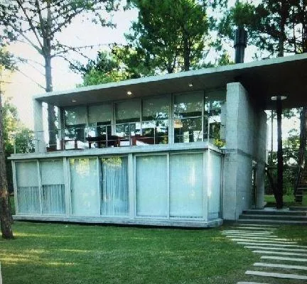 En Cariló | Pino, Confortable casa en pleno bosque! A1.-