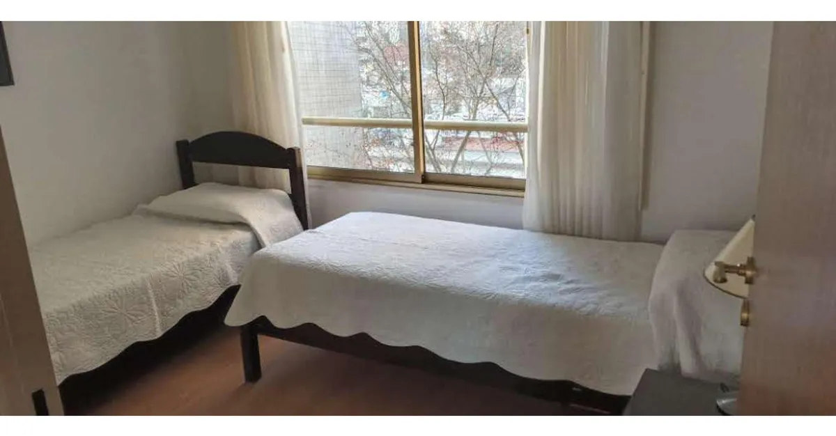 Tres Ambientes Con Balcón