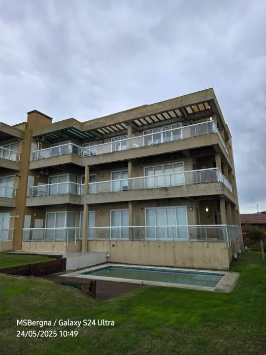 En Ostende| Departamento con salida al mar