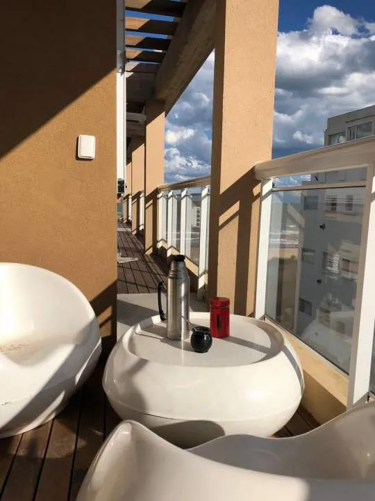 En Ostende| Departamento con salida al mar